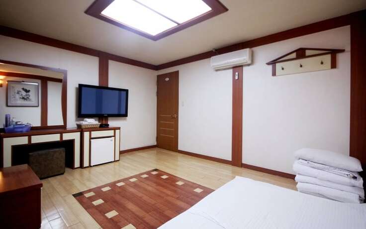 Imagen de la habitación del Hotel Pohang Yeongildae Pacific. Foto 16