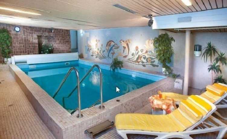 Imagen de la piscina del Hotel Pohl zum Rosenberg. Foto 10