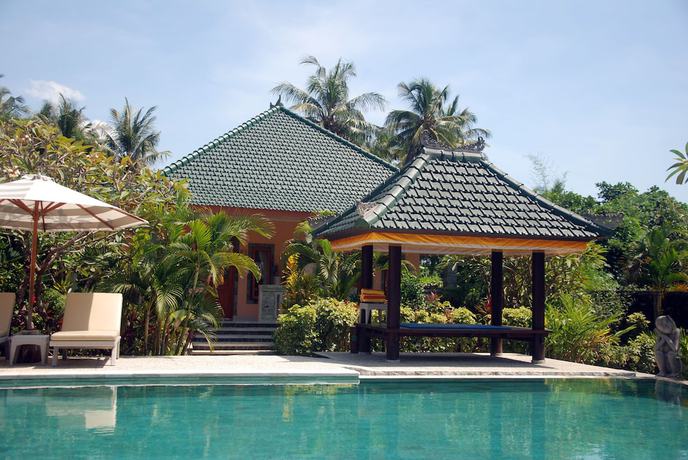 Imagen de la habitación del Hotel Poinciana Resort Bali. Foto 17