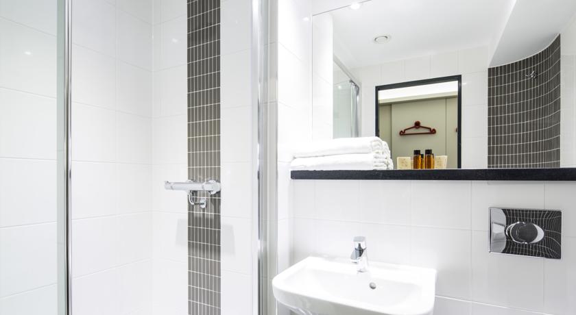 Imagen general del Hotel Point A - London, Canary Wharf. Foto 5