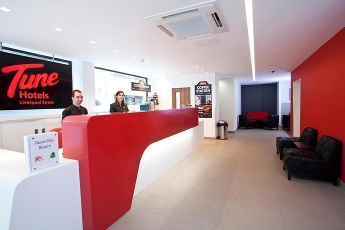 Imagen de los exteriores del Hotel Point A London Liverpool Street. Foto 6