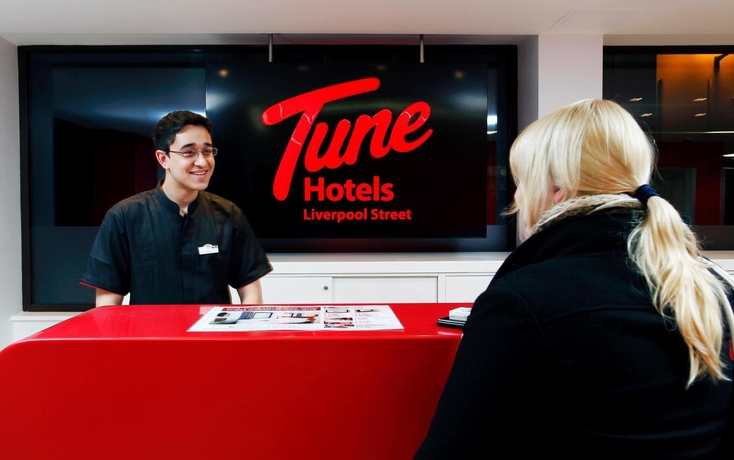 Imagen de los exteriores del Hotel Point A London Liverpool Street. Foto 9