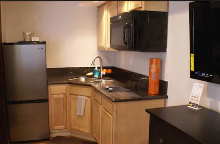 Imagen de la habitación del Hotel Point Loma. Foto 3