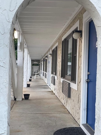 Imagen de los interiores del Hotel Point Pleasant Inn. Foto 15