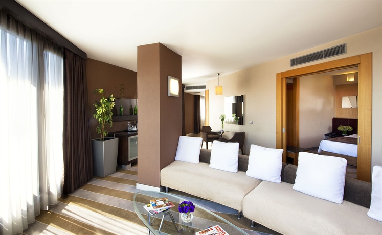 Imagen de los interiores del Hotel Point Taksim. Foto 10