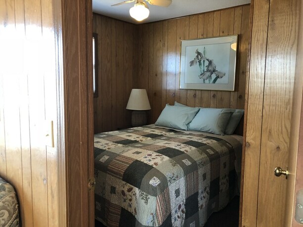 Imagen de la habitación del Hotel Point View Resort. Foto 19