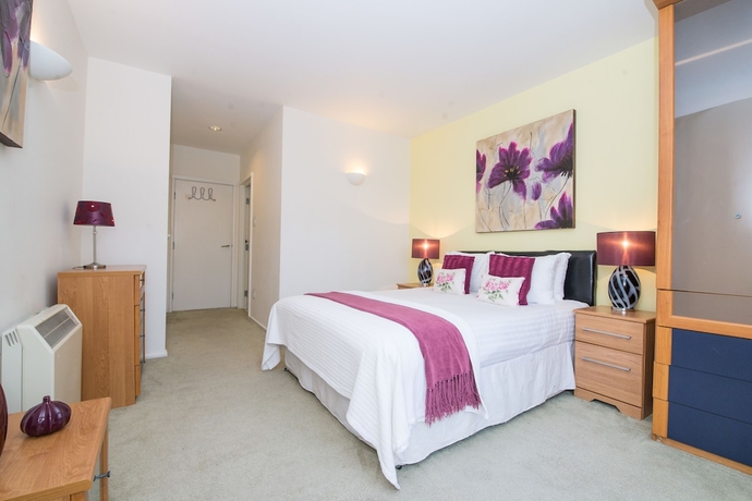 Imagen de la habitación del Hotel Point West. Foto 7