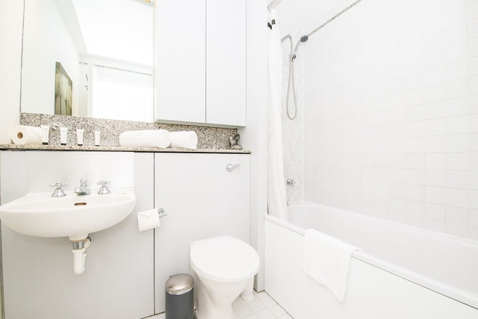 Imagen de la habitación del Hotel Point West. Foto 17