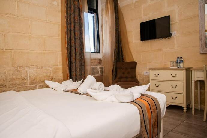 Imagen general del Hotel Point de Vue. Foto 6