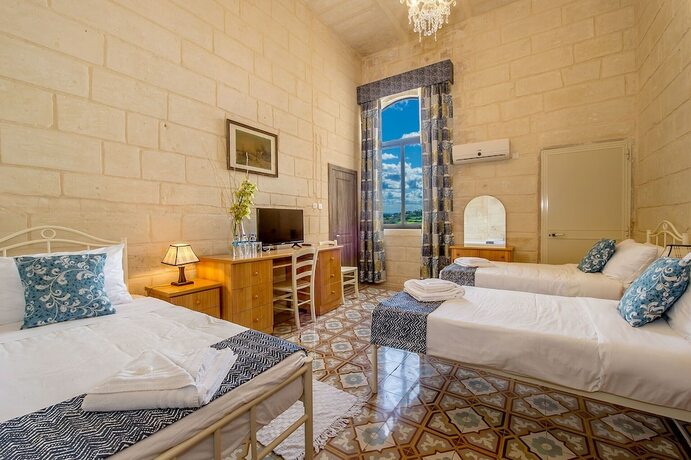 Imagen de la habitación del Hotel Point de Vue. Foto 18