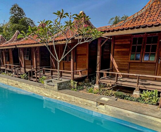 Imagen general del Hotel Point of View and Resort Majalengka. Foto 6