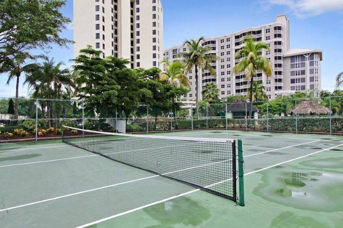 Imagen de los interiores del Hotel Pointe Estero. Foto 9