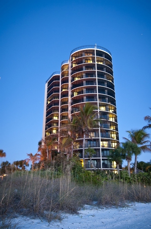 Imagen de los exteriores del Hotel Pointe Estero. Foto 6