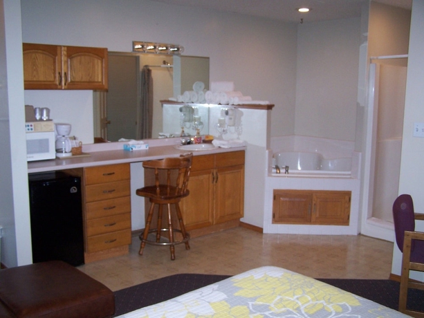 Imagen de la habitación del Hotel Pointe West Resort Motel. Foto 7