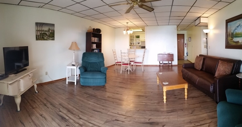 Imagen de la habitación del Hotel Pointe West Resort Motel. Foto 16