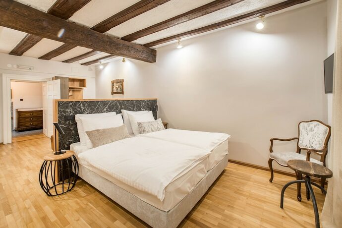 Imagen de la habitación del Hotel Pok Garni. Foto 13