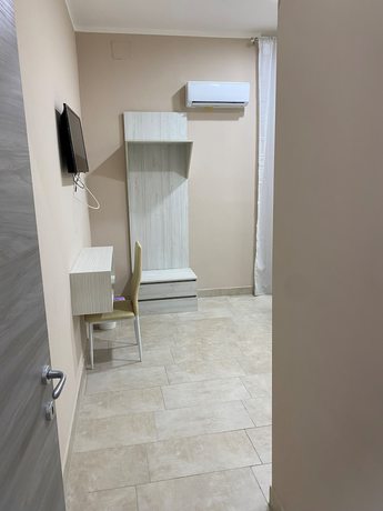 Imagen de la habitación del Hotel Poker. Foto 12