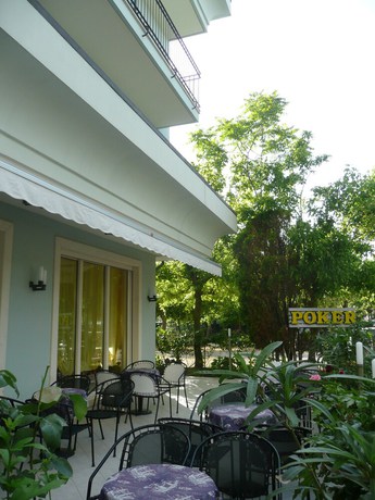 Imagen de los exteriores del Hotel Poker, Misano Adriatico. Foto 18