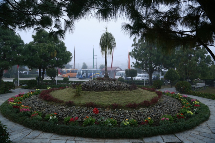 Imagen de los exteriores del Hotel Pokhara Grande. Foto 10