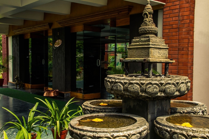 Imagen general del Hotel Pokhara Grande. Foto 1