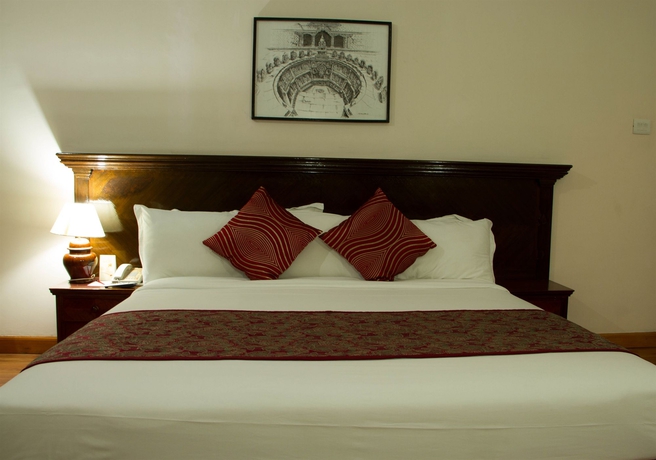 Imagen de la habitación del Hotel Pokhara Grande. Foto 8
