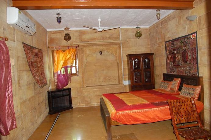 Imagen de la habitación del Hotel Pol Haveli. Foto 10