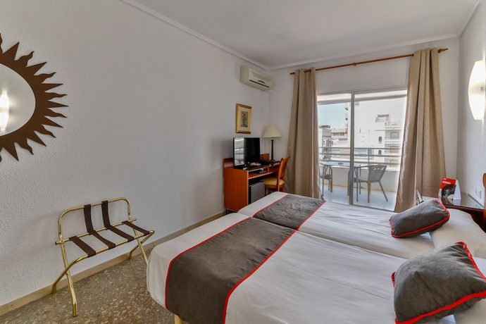 Imagen de la habitación del Hotel Polamar. Foto 7