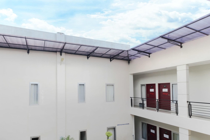 Imagen de los exteriores del Hotel Polamas Residence. Foto 17