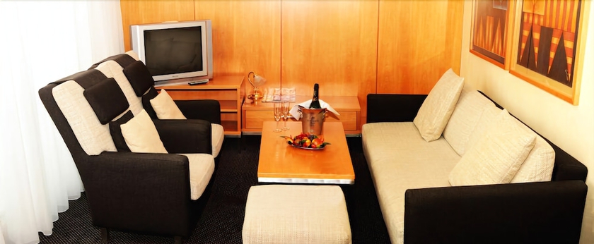 Imagen de la habitación del Hotel Polana. Foto 9