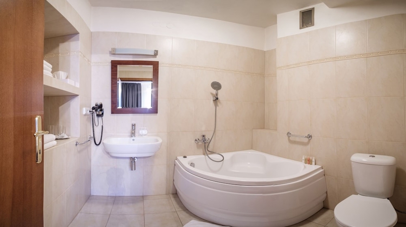 Imagen de la habitación del Hotel Polana. Foto 11
