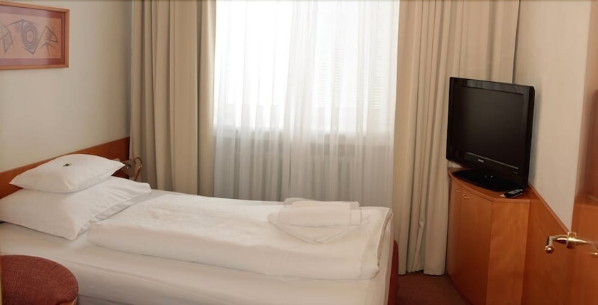 Imagen de la habitación del Hotel Polana. Foto 12