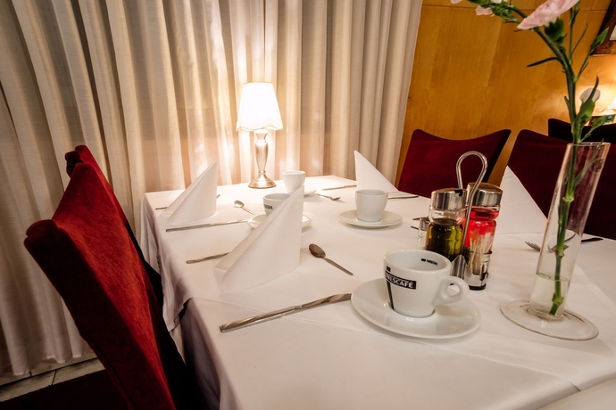 Imagen de los interiores del Hotel Polana. Foto 17