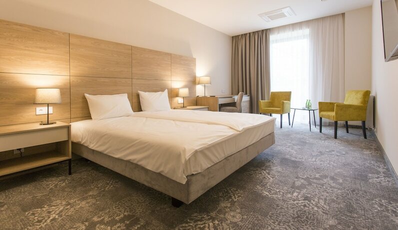 Imagen de la habitación del Hotel Polanka Conference Center. Foto 14