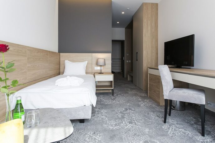 Imagen de la habitación del Hotel Polanka Conference Center. Foto 18