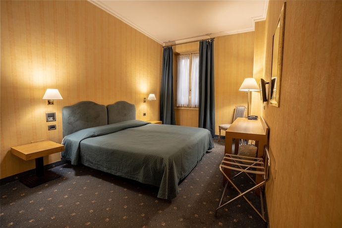 Imagen de la habitación del Hotel Poledrini. Foto 13