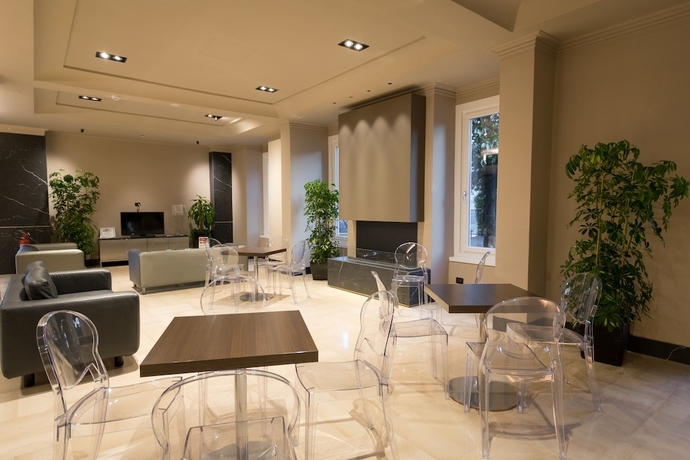 Imagen de los interiores del Hotel Poledrini. Foto 15