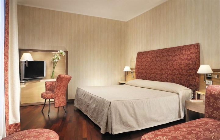 Imagen de la habitación del Hotel Poli, San Vittore Olona. Foto 8
