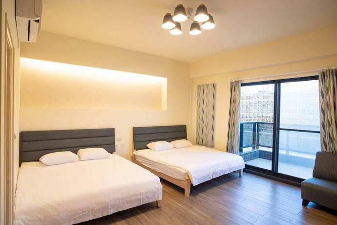 Imagen de la habitación del Hotel Police House. Foto 19