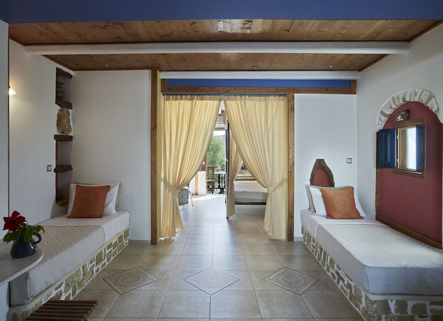 Imagen de la habitación del Hotel Polikandia. Foto 15