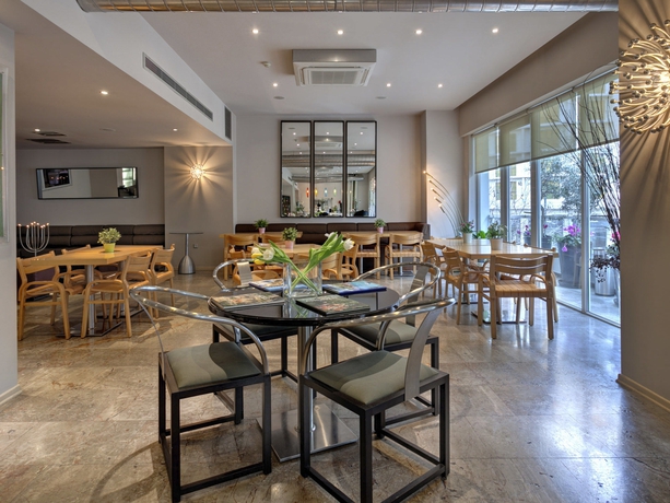 Imagen del bar/restaurante del Hotel Polis Grand. Foto 2