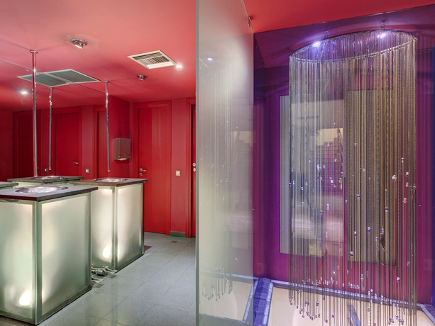 Imagen de los interiores del Hotel Polis Grand. Foto 16