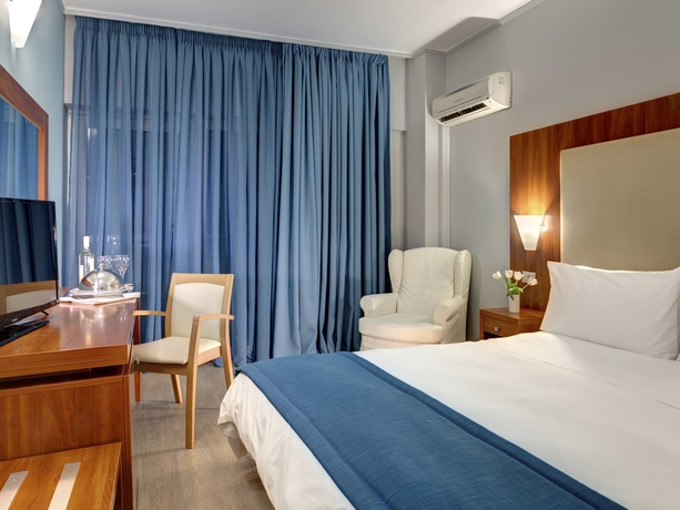 Imagen de la habitación del Hotel Polis Grand. Foto 9