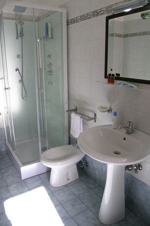 Imagen de la habitación del Hotel Politi Aparthotel. Foto 5