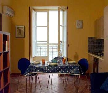 Imagen de la habitación del Hotel Politi Aparthotel. Foto 6