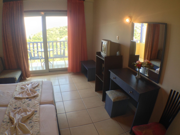 Imagen de la habitación del Hotel Politia. Foto 3