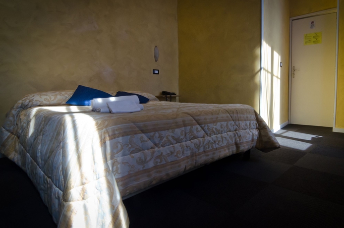 Imagen de la habitación del Hotel Pollon Inn Sanremo. Foto 9