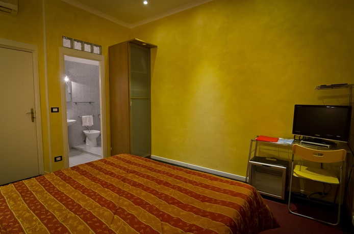 Imagen de la habitación del Hotel Pollon Inn Sanremo. Foto 15