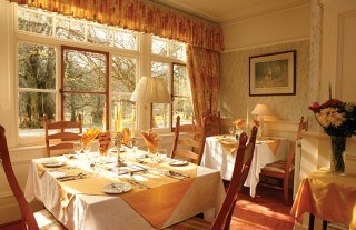 Imagen del bar/restaurante del Hotel Polmaily House. Foto 4