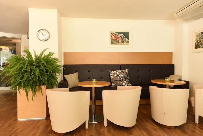 Imagen de los interiores del Hotel Polo Beyou. Foto 15