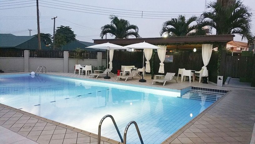 Imagen de la piscina del Hotel Polo Court. Foto 17